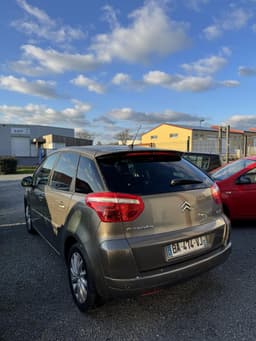 Citroën C4 Picasso miniature 3