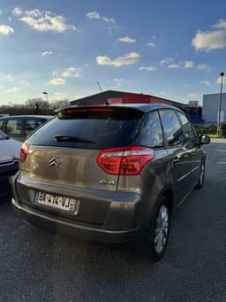 Citroën C4 Picasso miniature 4