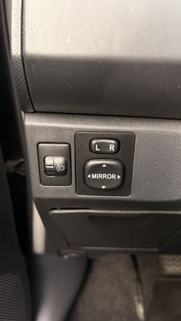 Toyota Yaris miniature 13