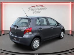 Toyota Yaris miniature 3