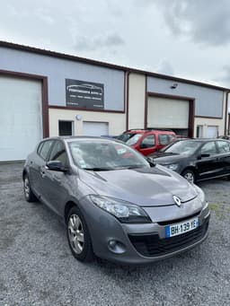 Renault Mégane (3) miniature 1