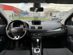 Renault Mégane (3) miniature 4